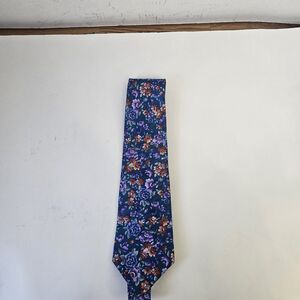 Vintage Editions Van Heusen Tie Made In The USA Multicolored Floral Preppy  R333